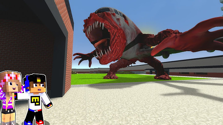 INFECTED SKY EATER BROKEN MOD in MINECRAFT! NOOB GIRL and PRO VIDEO TROLLING MINECRAFT