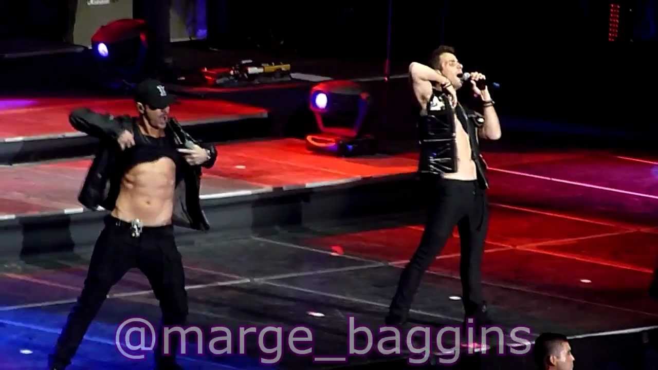 NKOTB - One Song / Summertime [live in Chile]