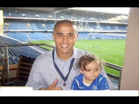 الشابة دليلة تغني للمنتخب الوطني Algeria 