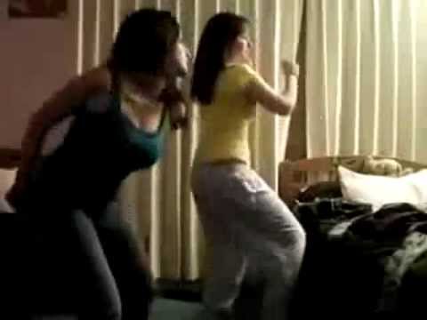 Islamabad Girls dancing at Hostel WATCH VIDEO