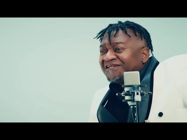 Watch PAPA ZOE dikaki l'a ndolo on YouTube Watch PAPA ZOE dikaki l'a ndolo on YouTube