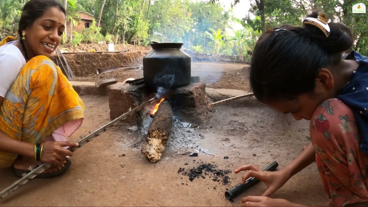 पुष्पा चुलीत भाजून खाता काजूचे गर | संध्याकाळचे गजाली | Full On Malvani Entertainment | Malvani Life