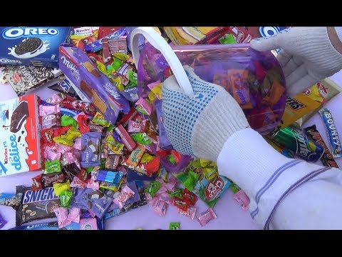 New A Lot Of Candy Magic Candy Man With MAGIC PAIL Full Of Sweets