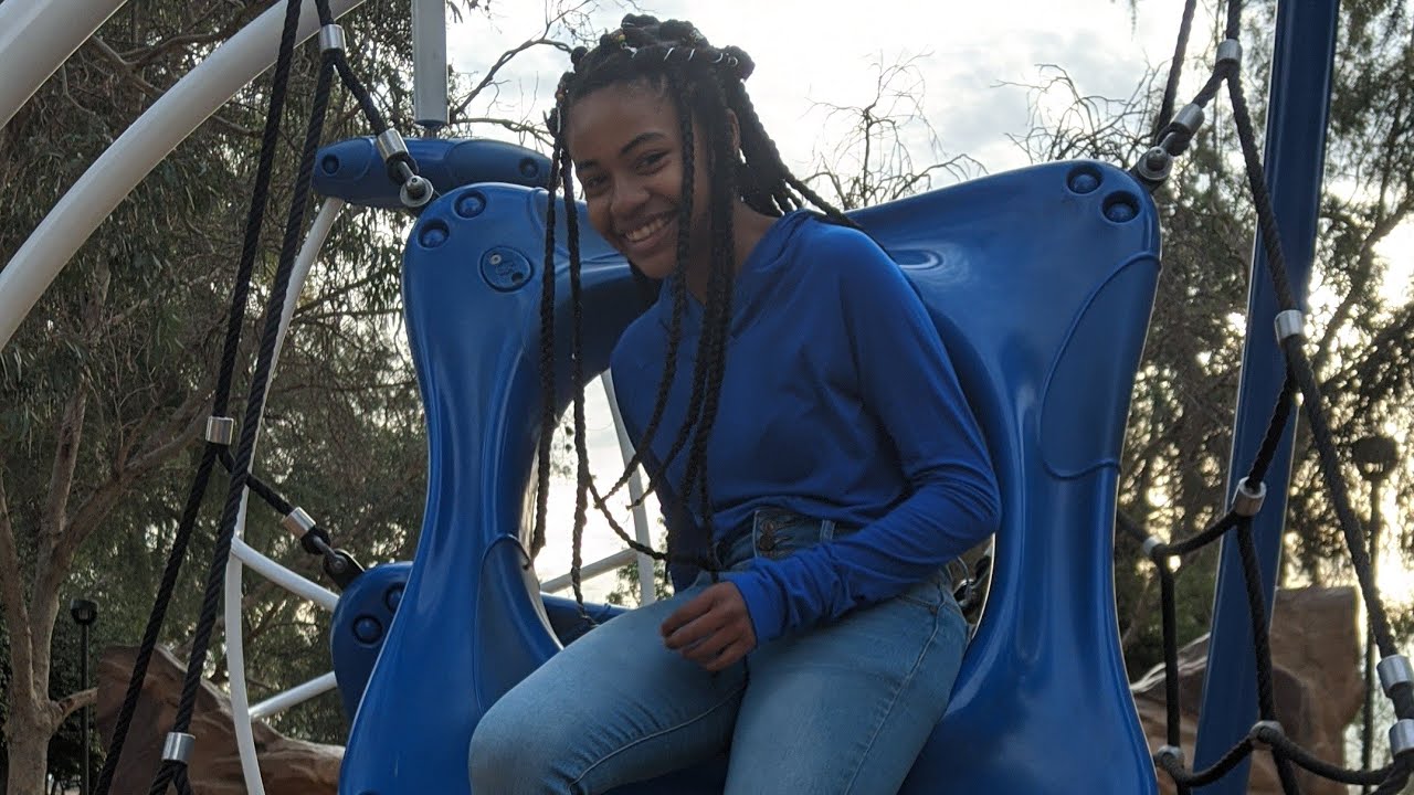 WEARING SOLID COLOR OUTFITS TO SCHOOL FOR A WEEK