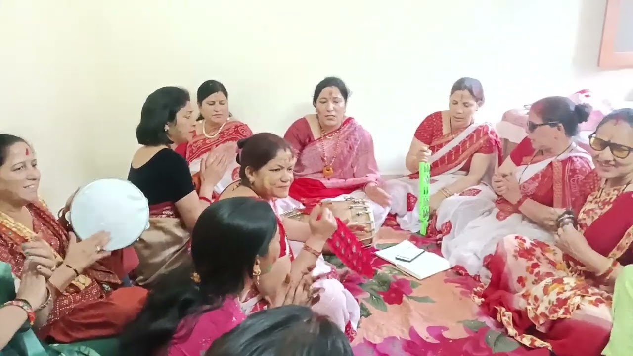 Hariya Pankh mukh Lal boliya jaane bhole Baga mein #song 