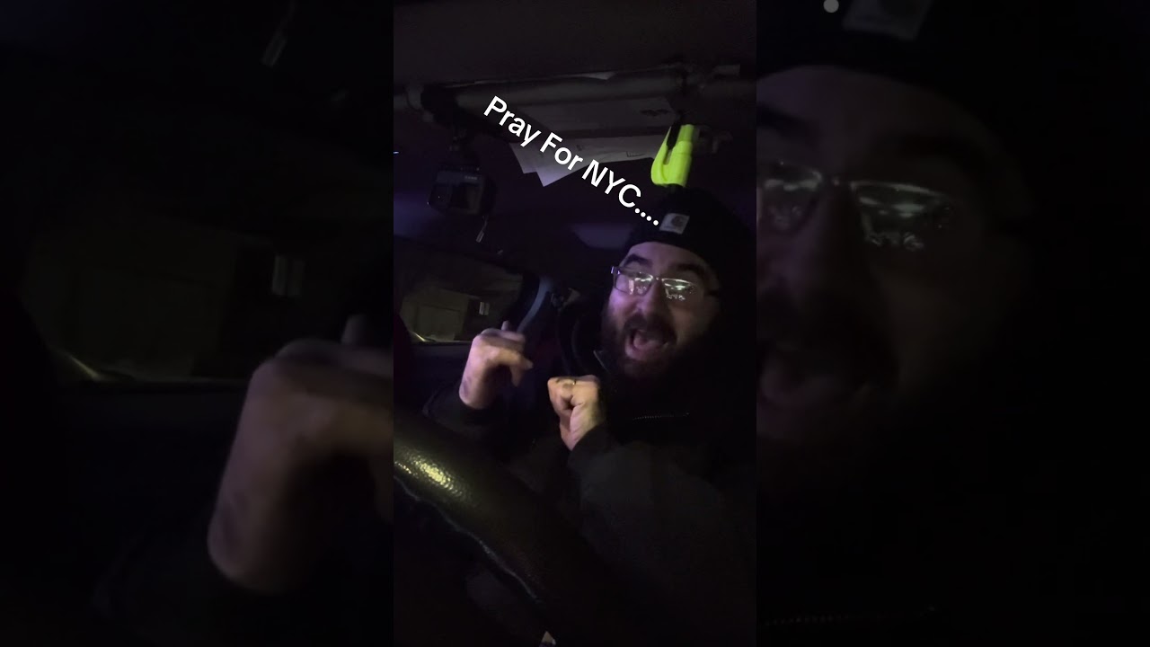 Как бы мне хотелось, чтобы это было выдумкой. Молитесь за Нью-Йорк! 