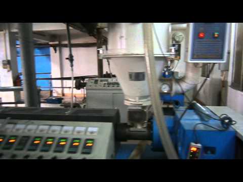 PA66GF25 strip extruder(Polyamide strip extruder machine ,thermal break strip extruder) video