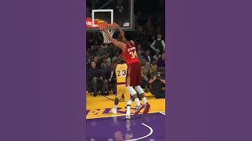 Giannis Destroying Lebron 1 on 1 #nba #2k22 #shorts