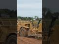 CAT D8T Dozer Push Loadong a CAT 627 Scraper #caterpillar #heavyequipment #diesel
