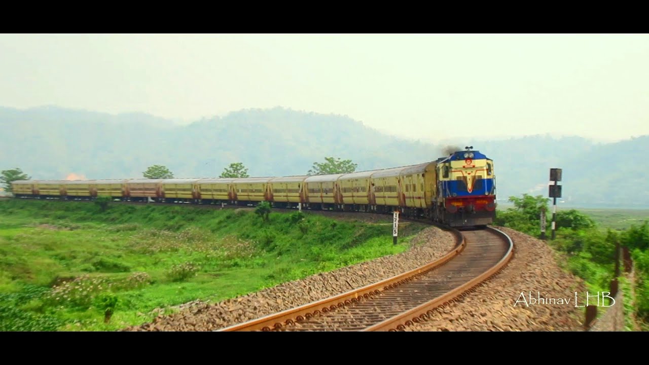 55811 Dhubri - Kamakhya Fast Passenger curves in DEEPOR BEEL LAKE | Malda WDM3A + UTKRISHT RAKE