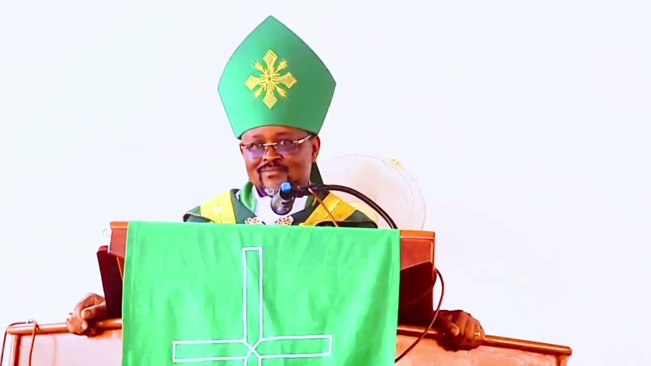 Askofu Dkt. Daniel Mono - Uimbaji wa Nyimbo za Kikristo ni Ibada Sio Kutumbuiza 