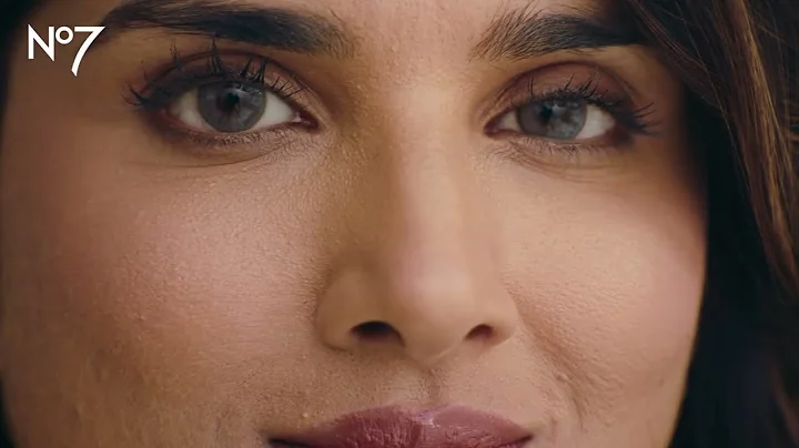 NEW No7 Future Renew - Only at Boots