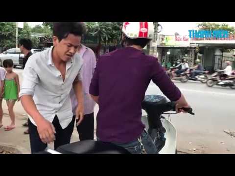 Video Gặp nạn khi chở nhau đi ăn đám cưới ở Bình Dương - YouTube