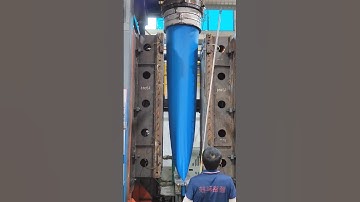 Large blow molding machine processing product process