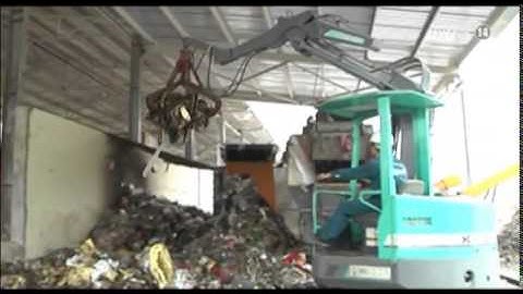 Máy phân loại rác tự động của Việt Nam