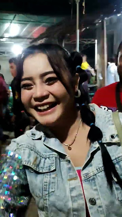 icha kiswara ft BM music live dukuh klopo jombang #ichakiswara #shots