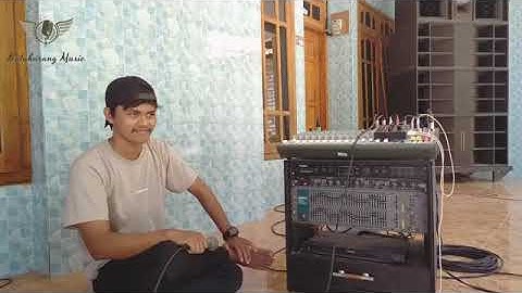Kertas dan api,|| Mansyur,s,|| cover M,halili