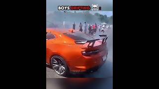Girls Vs Boys Drifting