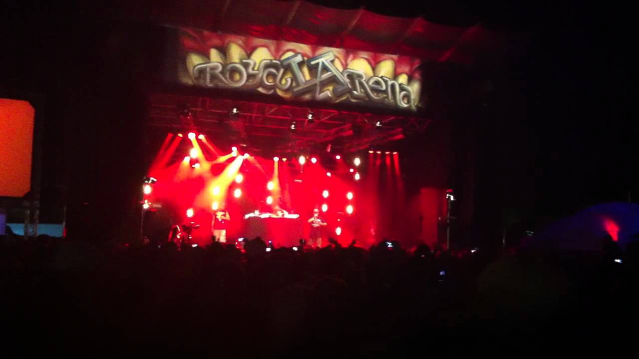 Παρακολούθηση Immortal Technique Royal Arena 2011 - Dance with the devil στο YouTube Παρακολούθηση Immortal Technique Royal Arena 2011 - Dance with the devil στο YouTube