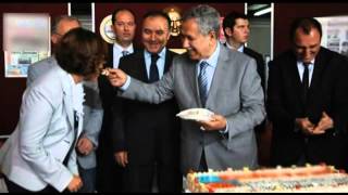 Bülent Arınç Kahkaha Videosu Böyle Olur Direnkahkaha