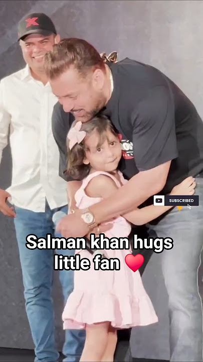 Salman khan hugs little fan girl | salman khan with fans | salman khan fans