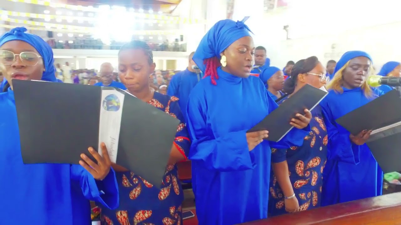 PASCHA NOSTRUM IMMOLATUS - CHOEUR LES AMIS DU GREGORIEN  #JINO-Fils du Tonnerre