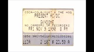 AC/DC- Shoot To Thrill (Live Skydome, Toronto Canada, Nov 9th 1990)