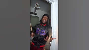 Is VALKYRIE The BEST Apex Legend?!!