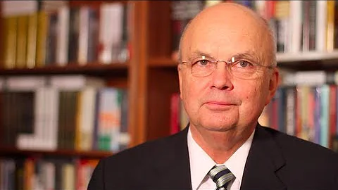 Ex-NSA CIA Chief: Hackers Can't Get the Ladies