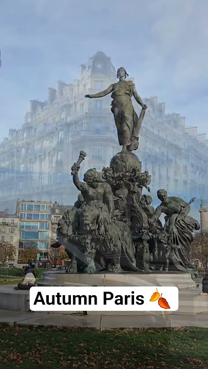 #paris #parisianstyle #parisianstreets #autumn #autumncolors #citywalk #pariswalk