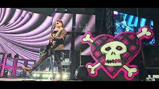 Avril Lavigne - Greatest Hits Tour 2024 live in Vancouver  - Here&#39;s to Never Growing Up (outro)