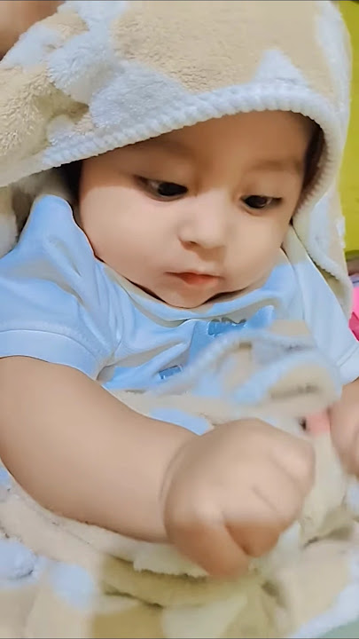 this baby is amazing 🤩 #newbornbaby