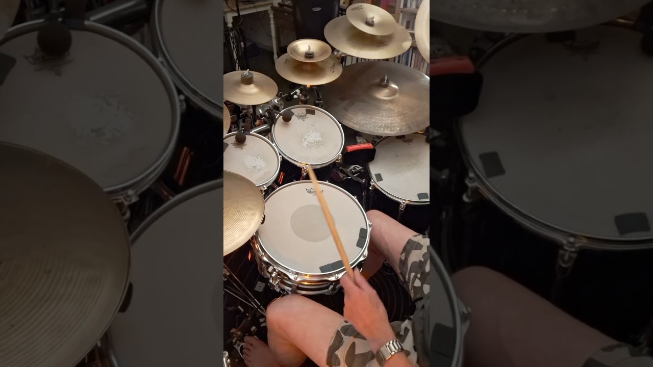 Double bass drum rhythm, slow and fast