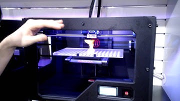 CES 2013. Impresora 3D Makerbot Replicator 2X