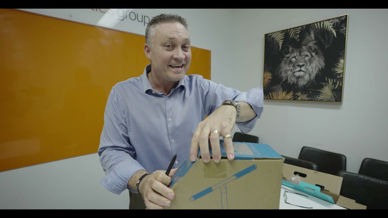 WOW! Unboxing the Invert Supreme Scooter, our second giveaway. 