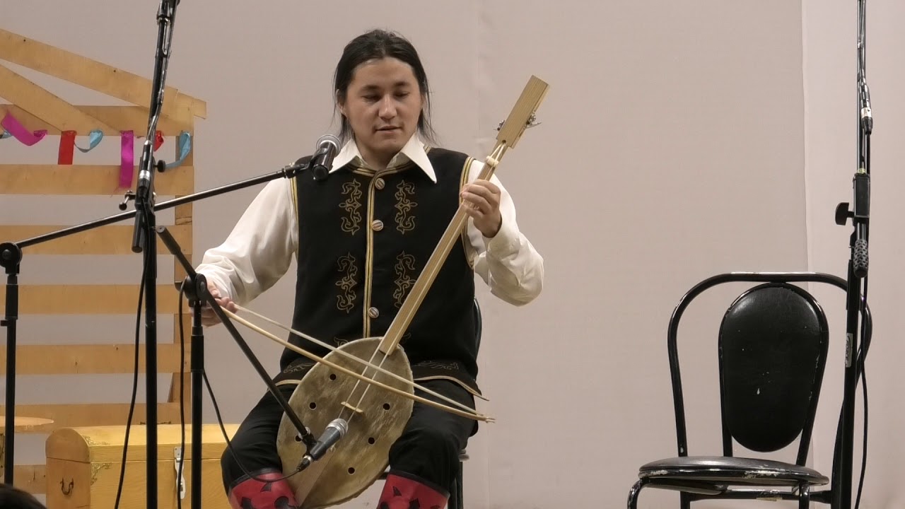 Хакасское горловое пение. Ансамбль Хан сын. Горловое пение Хакасия. Певец из Хакасии горловое пение.