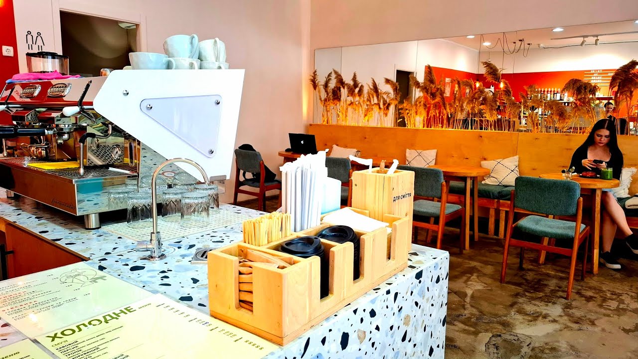 Где в центре Харькова выпить кофе. Кафе "ROOTS" 16.08.2025