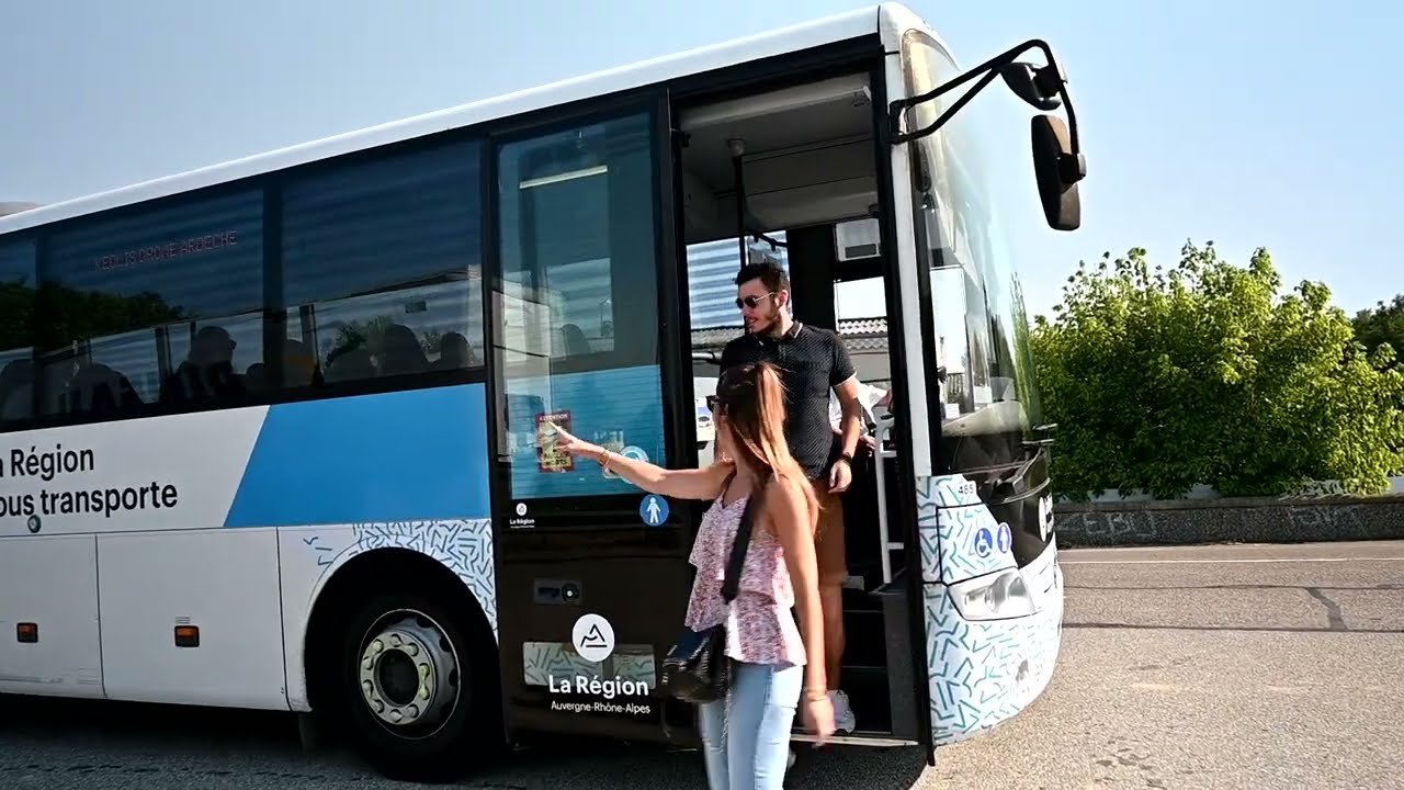 Kéolis  - Prendre le bus en vélo