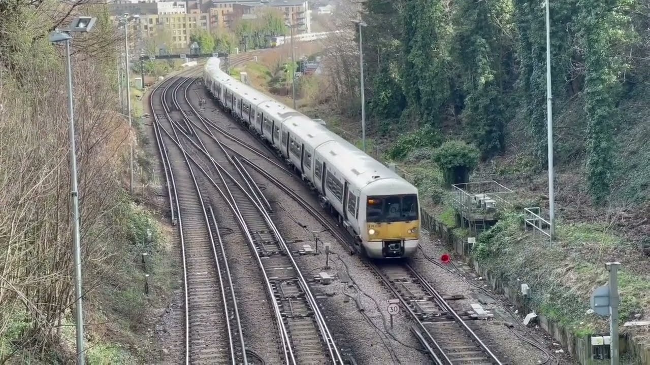 Southeastern and Thameslink Trains