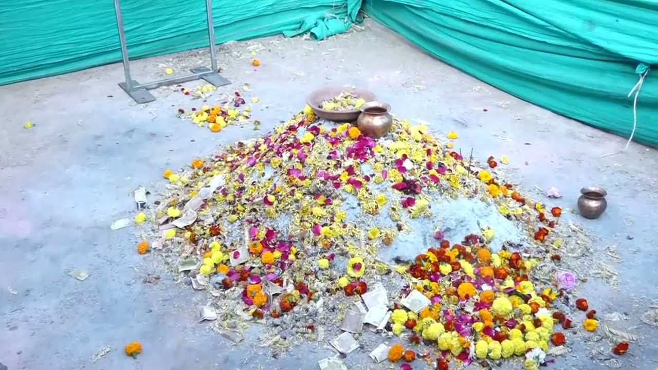 મહંત શ્રી રામકૃષ્ણદાસ બાપુ નો ભંડરો શ્રી સુદાવાવ હનુમાનજી સેવક સમુદાય મિત્રમંડળ દ્વારા વાલાવાવ