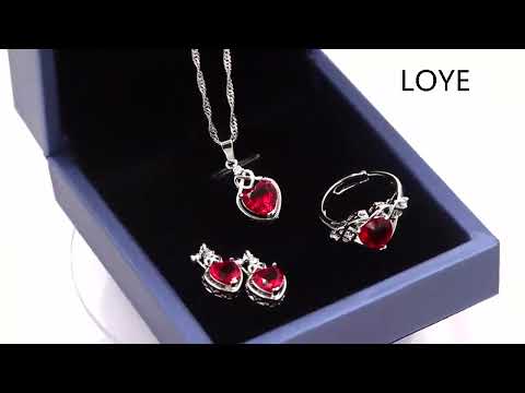Подарочный комплект серебряных украшений с красным сердечком 💖 AMOUR 925 проба набор серьги, кольцо, подвеска и цепочка, видео 1