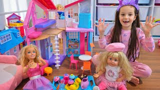 BARBİE İLE KOMŞUCULUK OYNUYORUZ! ADA İLE BARBİE AMİCİCİ OYUNCAK EV DÜZENLEME VİDEOSU EVCİLİK! 
