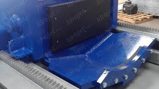 Aerial bundle extractor 100 Ton