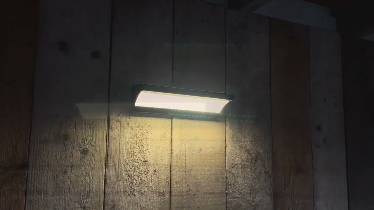 Iplux® SafeSense Pro 1100 lumen   Solar Wandlamp met Bewegingssensor