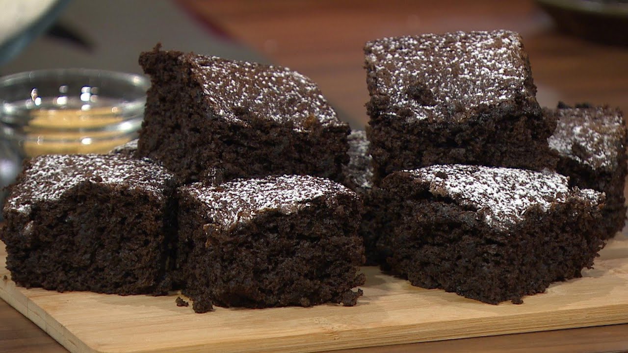 Gingerbread Traybake | Krissy Gibson