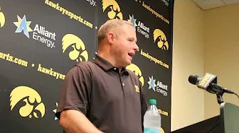 Video: Iowa football's acting head coach Seth Wallace has successful day on the job thumbnail