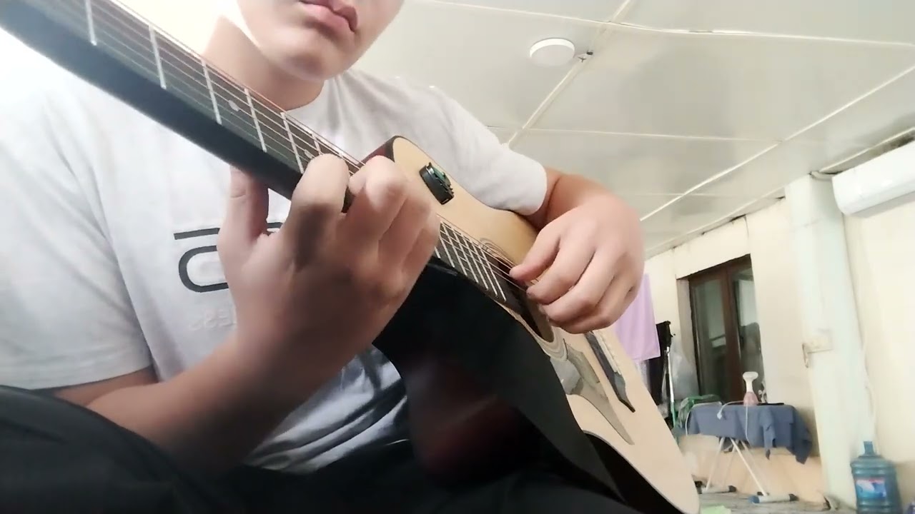 Играю на гитаре как вам понравился или нет 