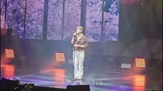 240713 Onew - Sign @ GUESS Fanmeeting Tour in Kaohsiung