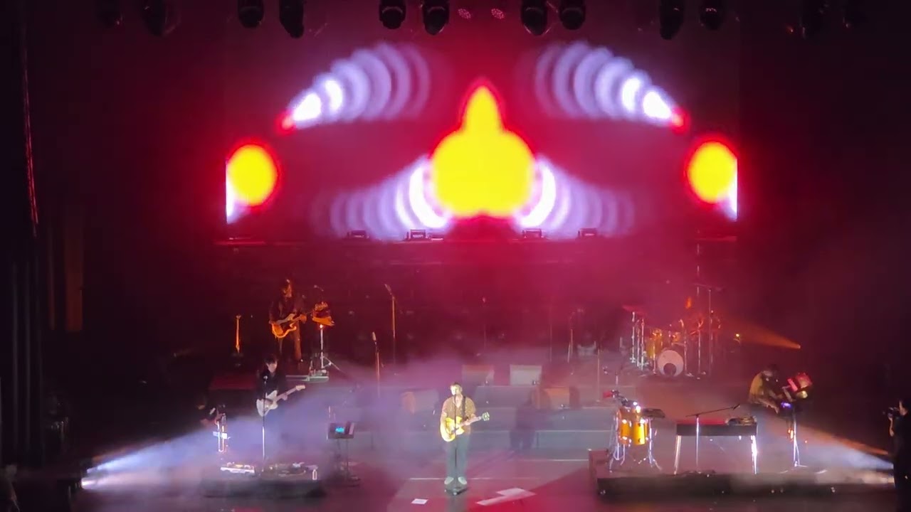 Foster The people- Sit Next To Me (Pepsi Center 25 de noviembre 2025)