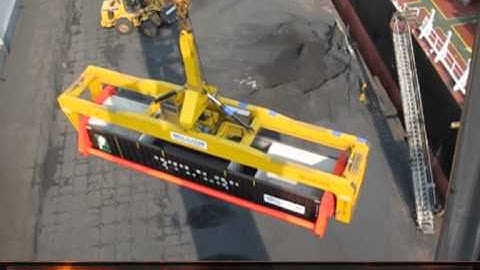 Containerised Bulk Loading Solutions - Revolving Spreaders